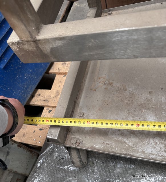 Odkládací regálový vozík - gastro  (Odkladaci regalovy vozik gastro (12).JPG)